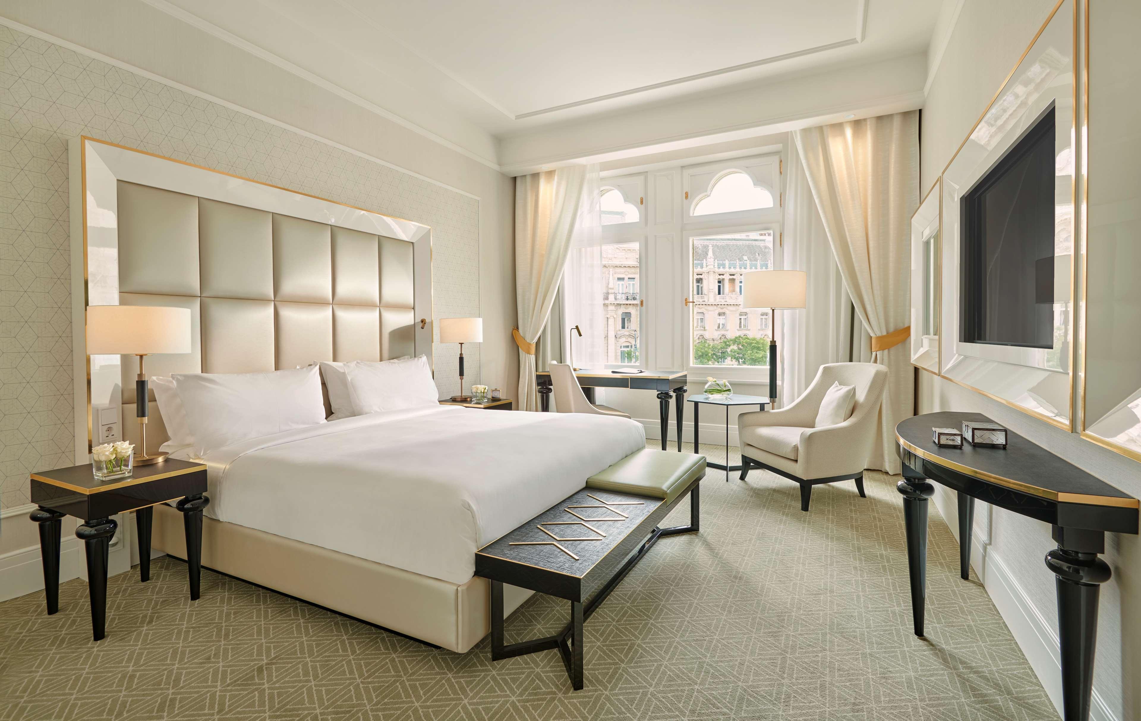 Párisi Udvar Hotel Budapest, part of Hyatt Bagian luar foto