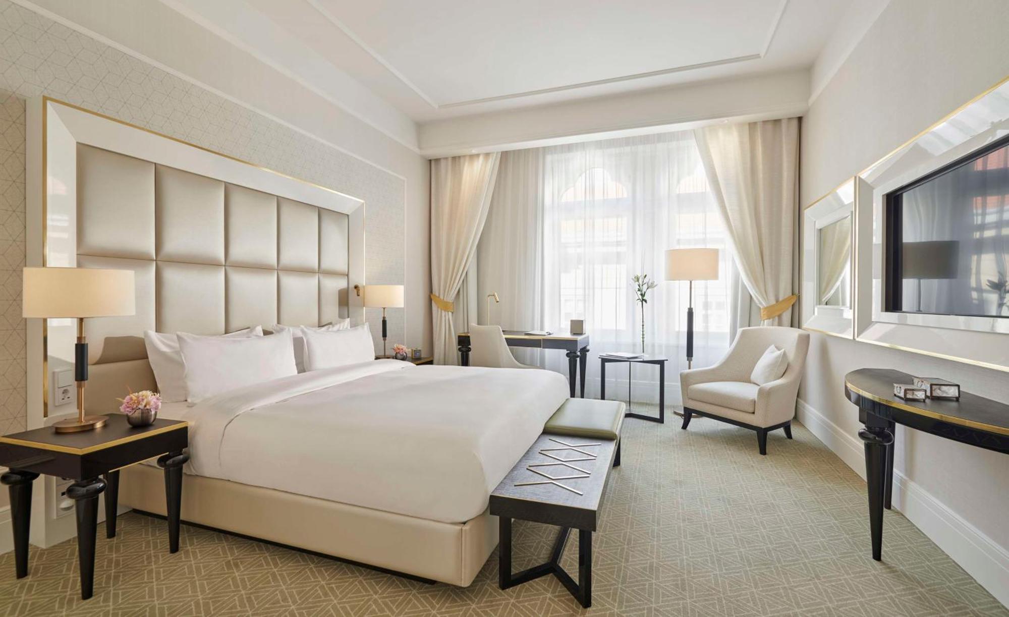 Párisi Udvar Hotel Budapest, part of Hyatt Bagian luar foto